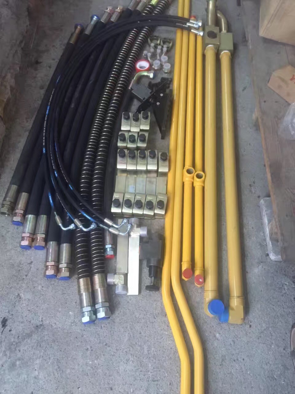Excavator Hydraulic Hammer Piping Kits Hydraulic Breaker Spare Parts