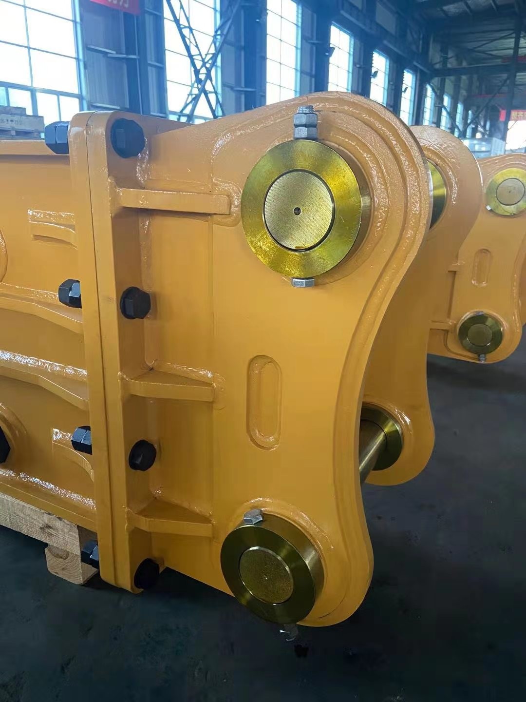 Name:High Quanlity Hydraulic Hammer  Model :SB81  Material；42CrMo